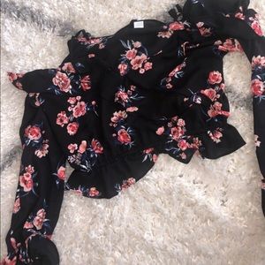 Beautiful black shirt with flowers, NEW !